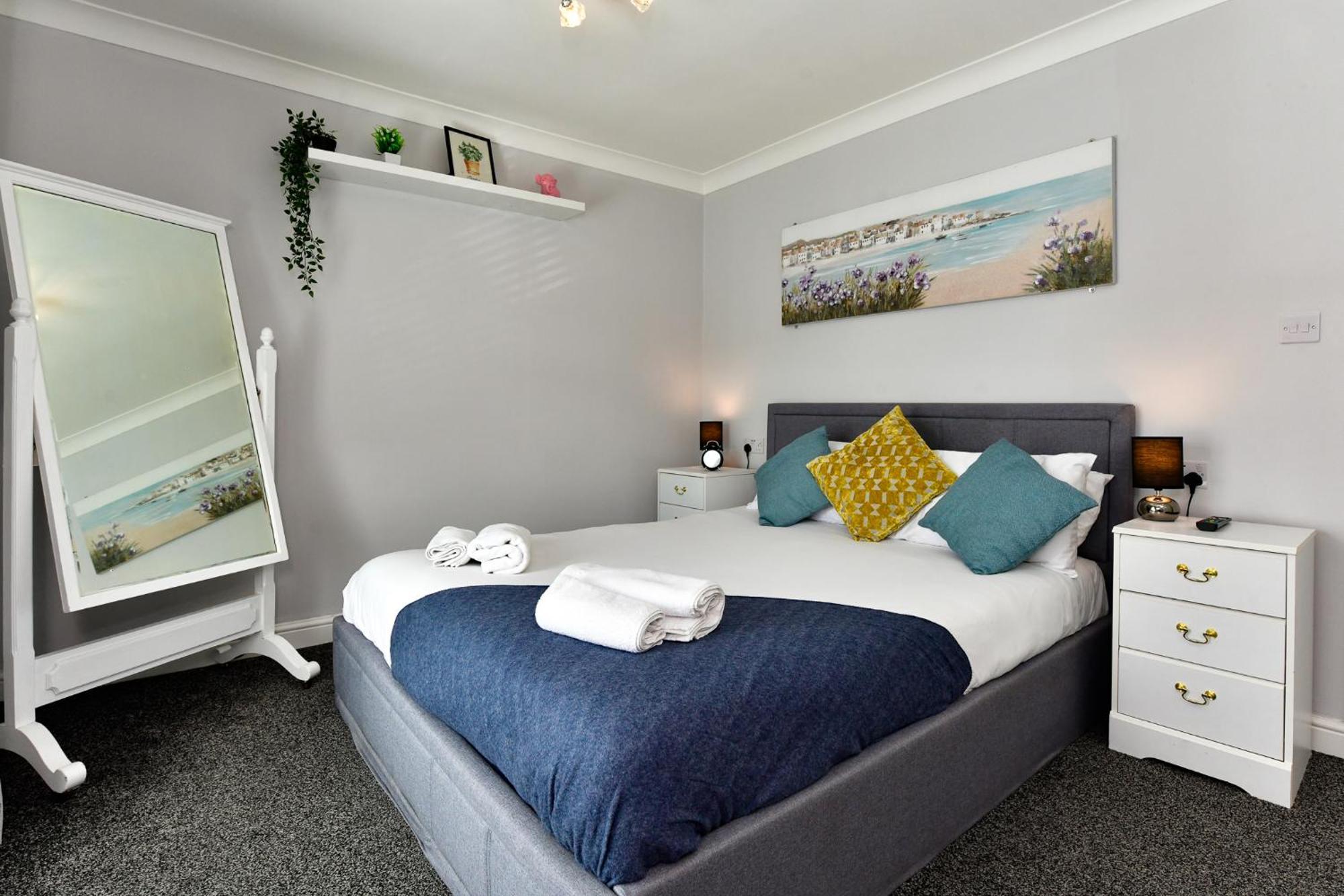 Free Parking - Heart Of The City - Superb Townhouse & Garden - Peaceful Area But Only 5Min Walk To Beach, Shops, Bars, Arena, Marina, Parks 斯旺西 外观 照片