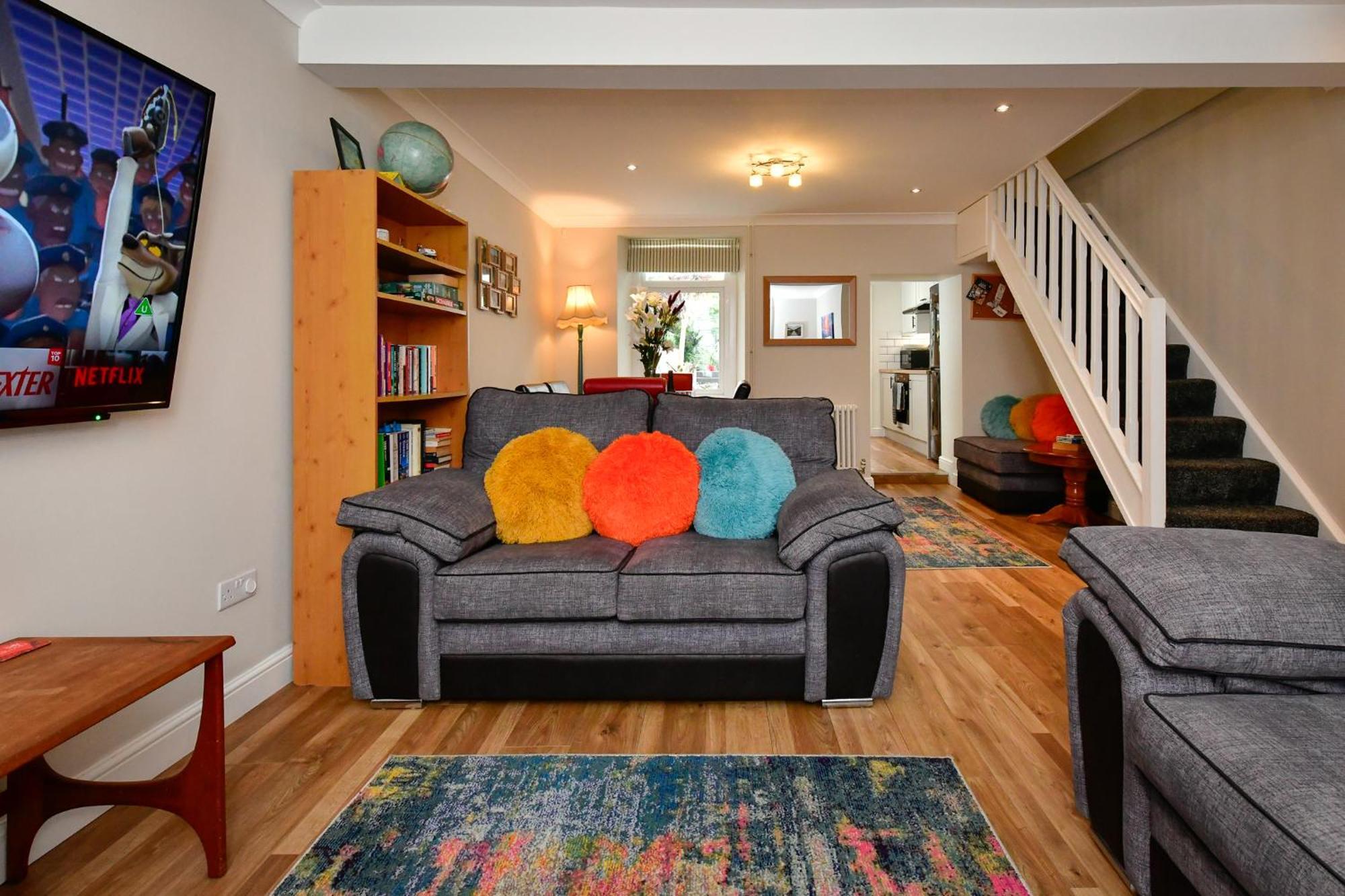 Free Parking - Heart Of The City - Superb Townhouse & Garden - Peaceful Area But Only 5Min Walk To Beach, Shops, Bars, Arena, Marina, Parks 斯旺西 外观 照片