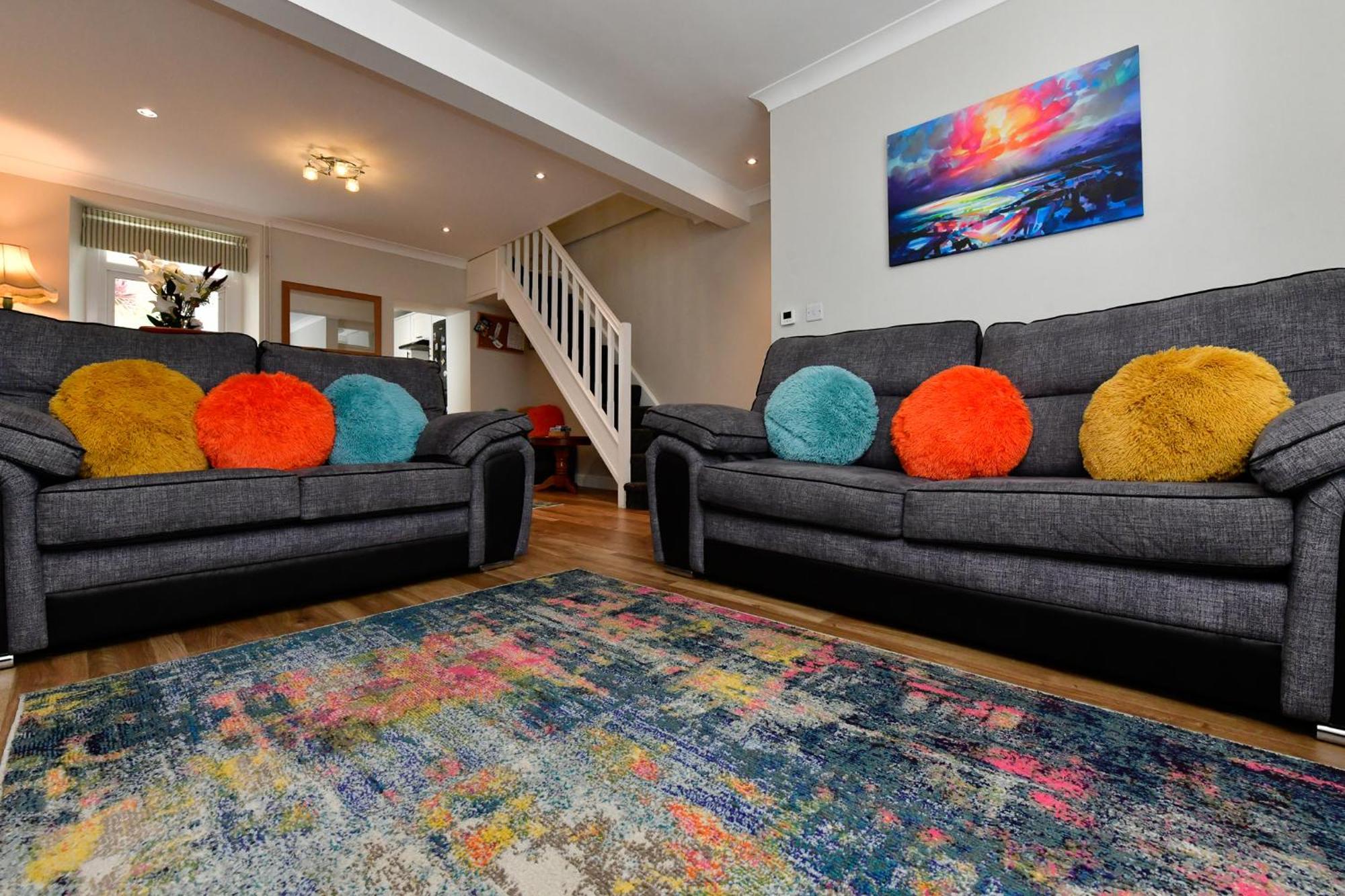 Free Parking - Heart Of The City - Superb Townhouse & Garden - Peaceful Area But Only 5Min Walk To Beach, Shops, Bars, Arena, Marina, Parks 斯旺西 外观 照片