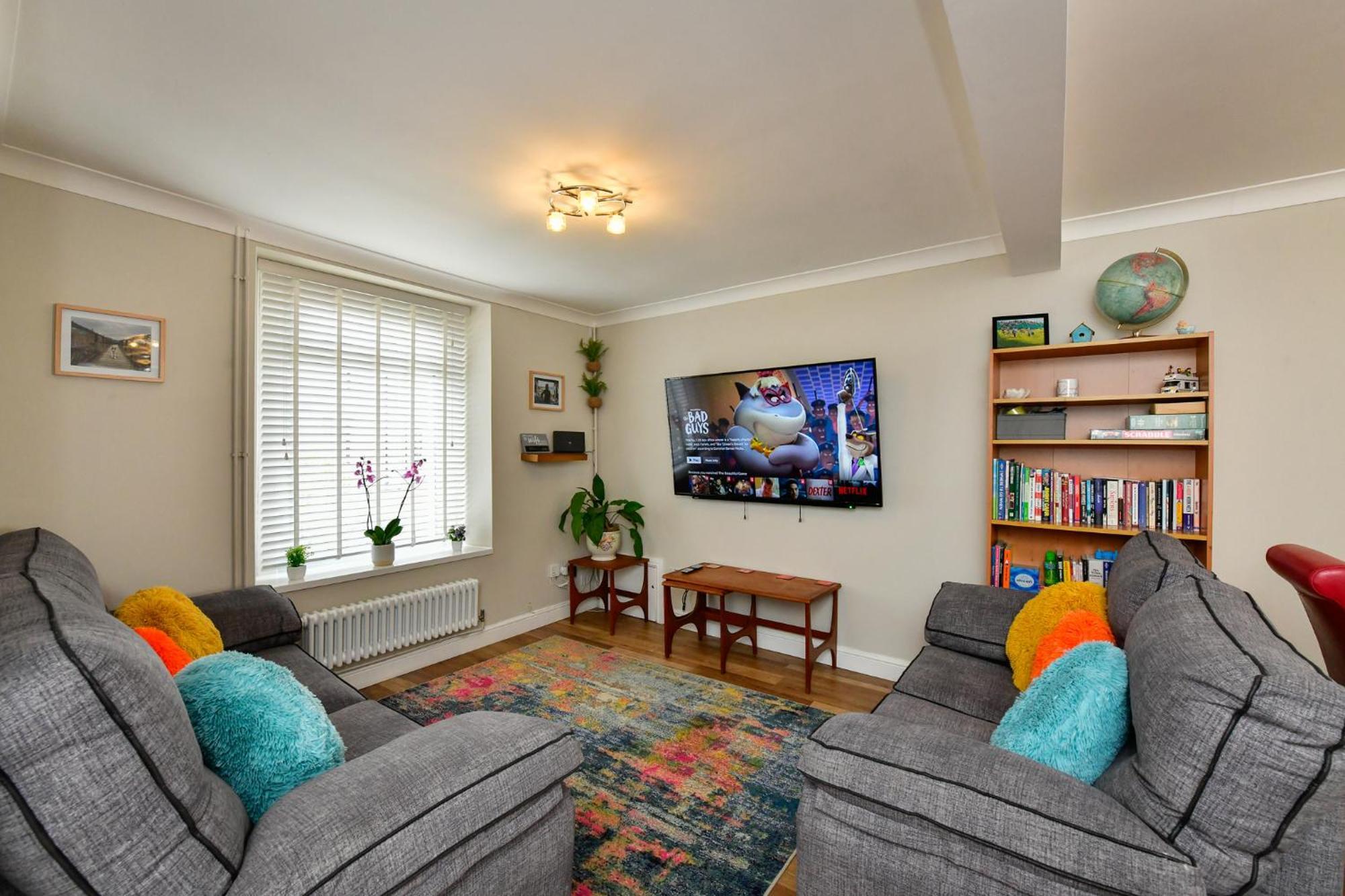 Free Parking - Heart Of The City - Superb Townhouse & Garden - Peaceful Area But Only 5Min Walk To Beach, Shops, Bars, Arena, Marina, Parks 斯旺西 外观 照片